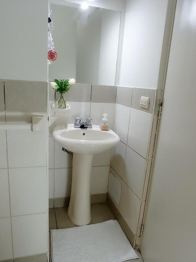Habitacion Privada En Departamento Compartido Ліма Екстер'єр фото